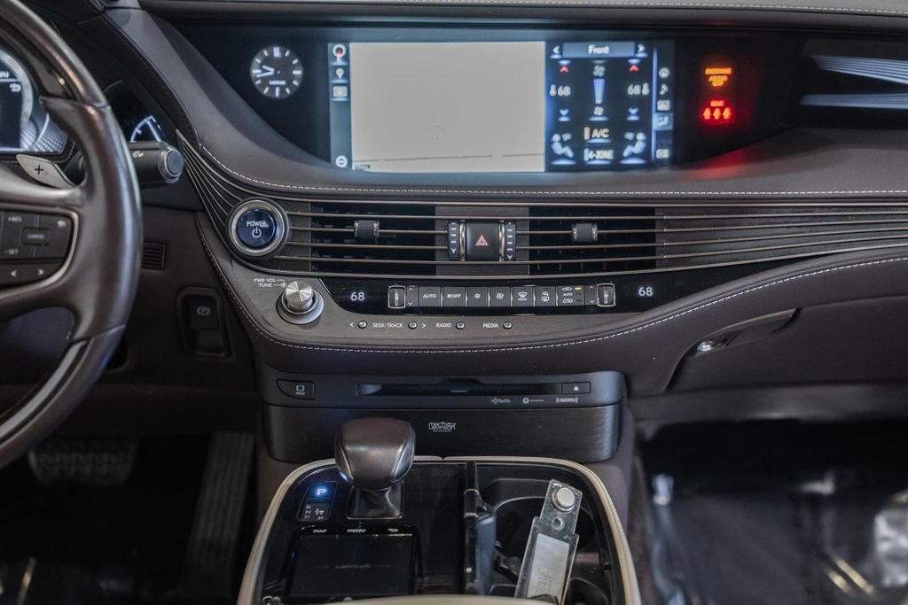 Used 2019 Lexus LS 500h w/ Luxury Package image 20
