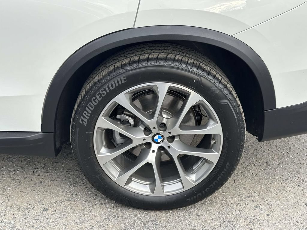 Used 2026 BMW X5 xDrive40i AWD/4WD image 10