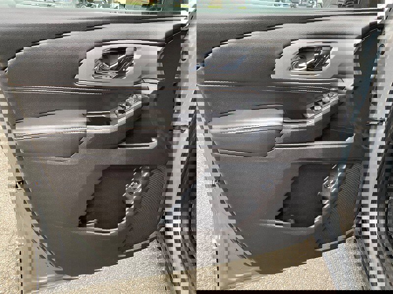 Used 2019 Chevrolet Traverse LT image 25