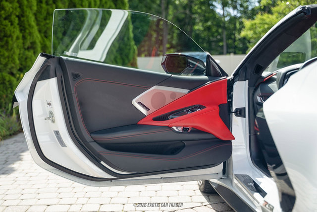 Used 2020 Chevrolet Corvette Stingray Premium Cpe w/ 3LT Preferred Equipment Group RWD image 33