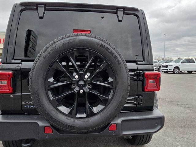 Used 2025 Jeep Wrangler Unlimited Sahara w/ Safety Group image 6