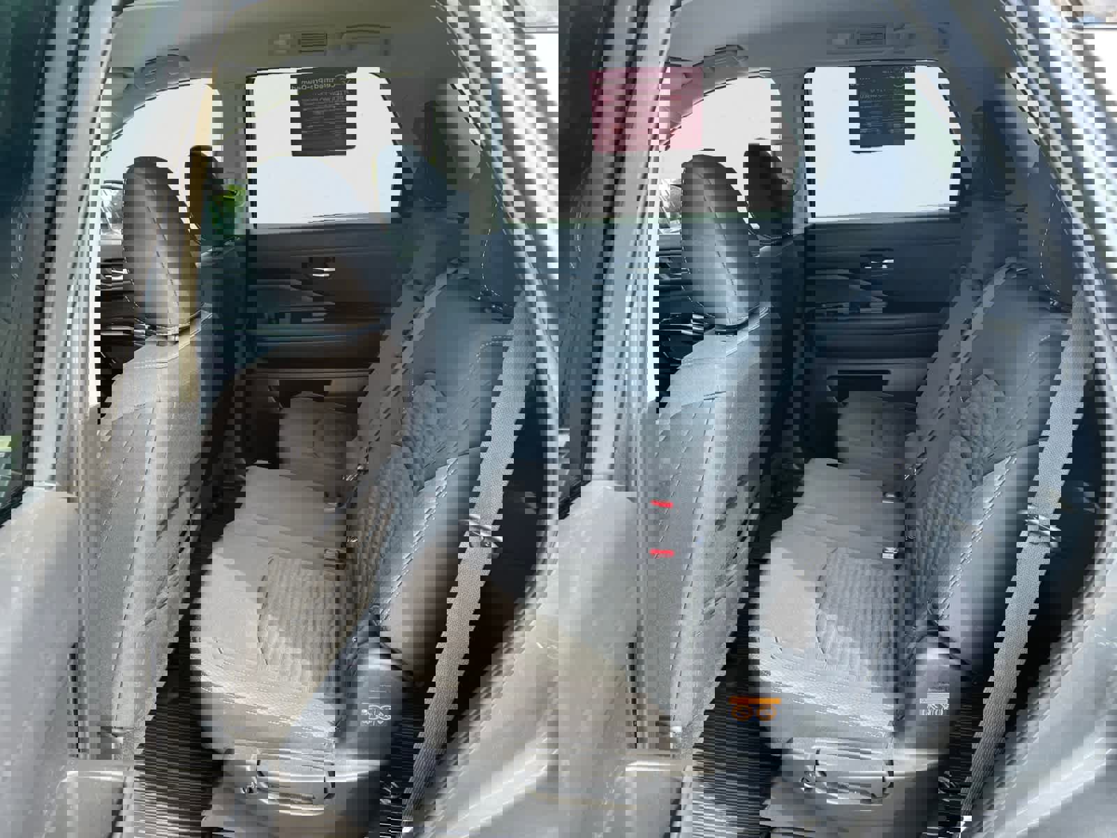 Used 2022 Nissan Pathfinder SV w/ SV Black Package image 11