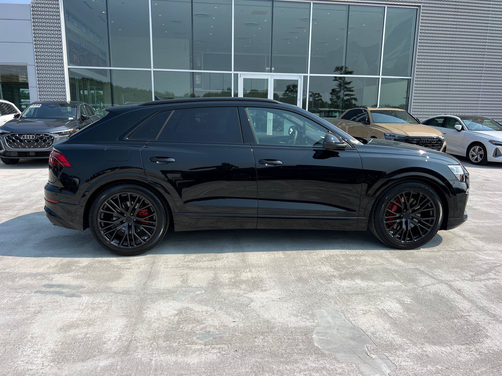 New 2026 Audi SQ8 Prestige AWD/4WD image 4