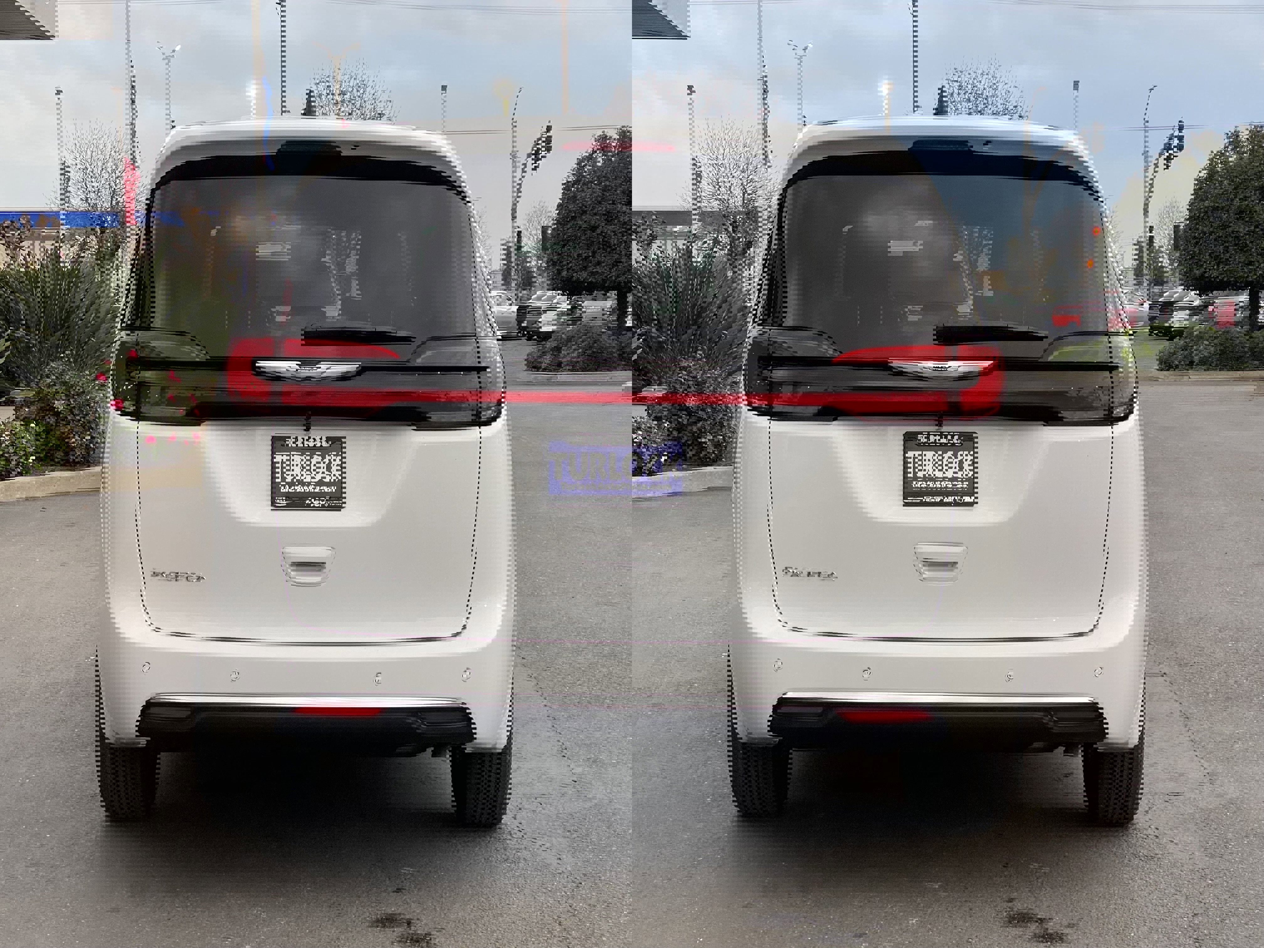 New 2026 Chrysler Pacifica Select image 9