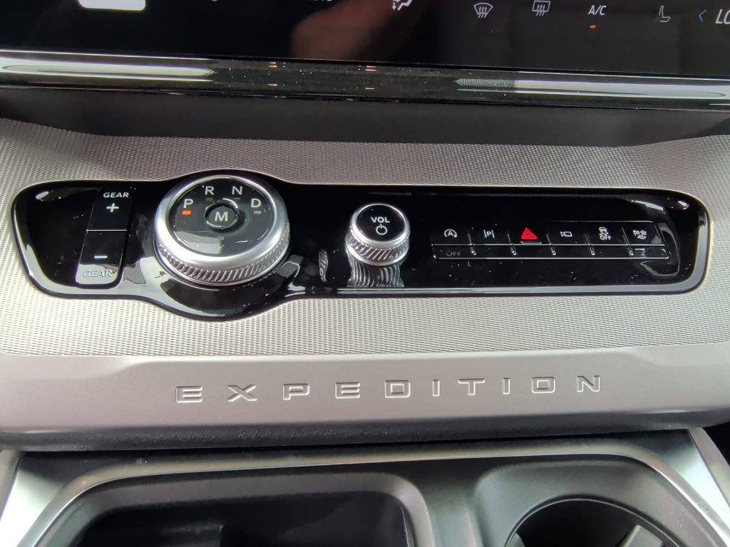 New 2027 Ford Expedition Active RWD image 28