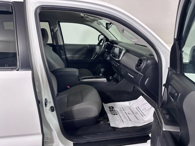 Used 2021 Toyota Tacoma SR5 AWD/4WD image 10