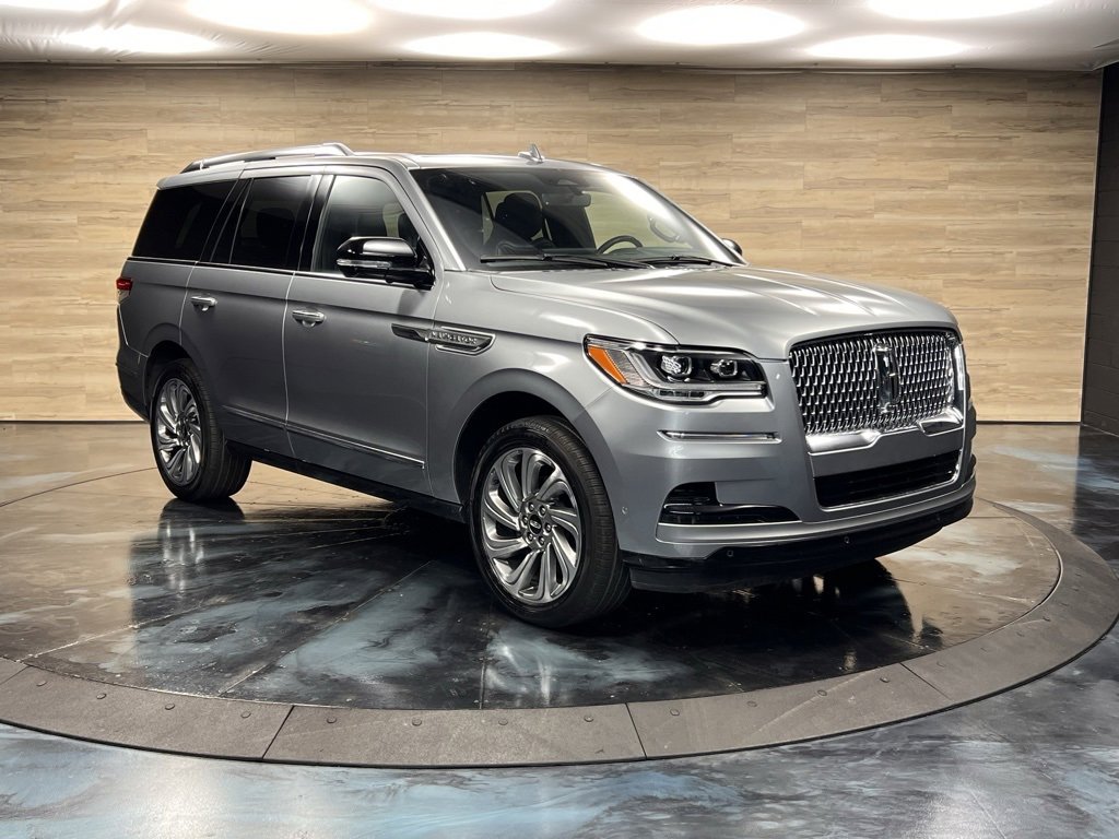 Used 2023 Lincoln Navigator Reserve image 37