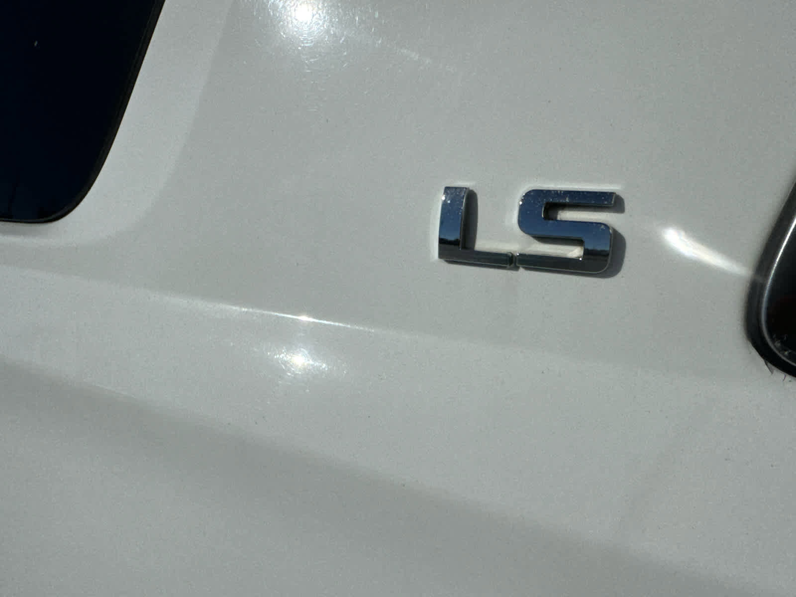 Used 2015 Chevrolet Tahoe LS image 8