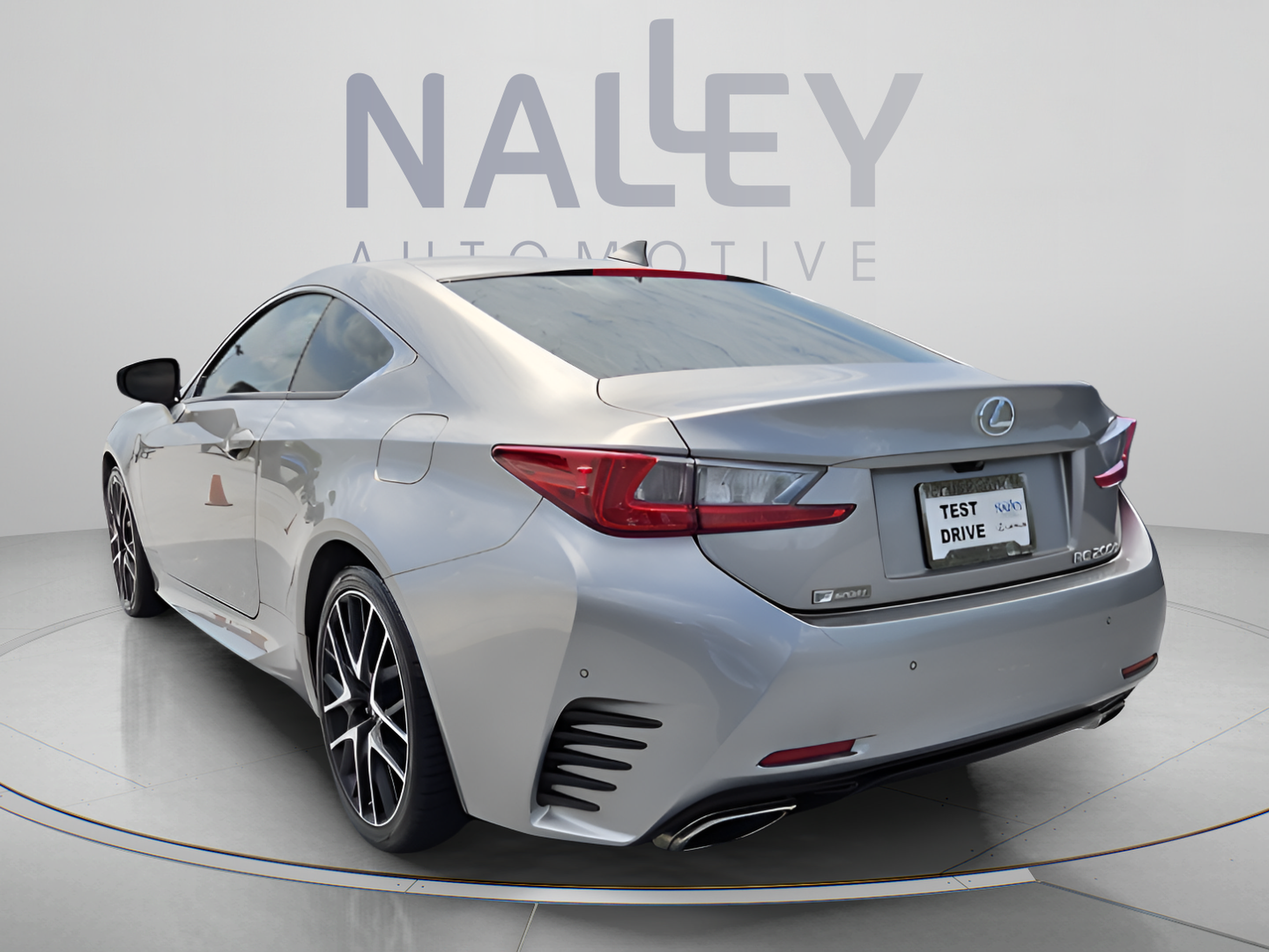 Used 2017 Lexus RC 200t F Sport RWD image 3