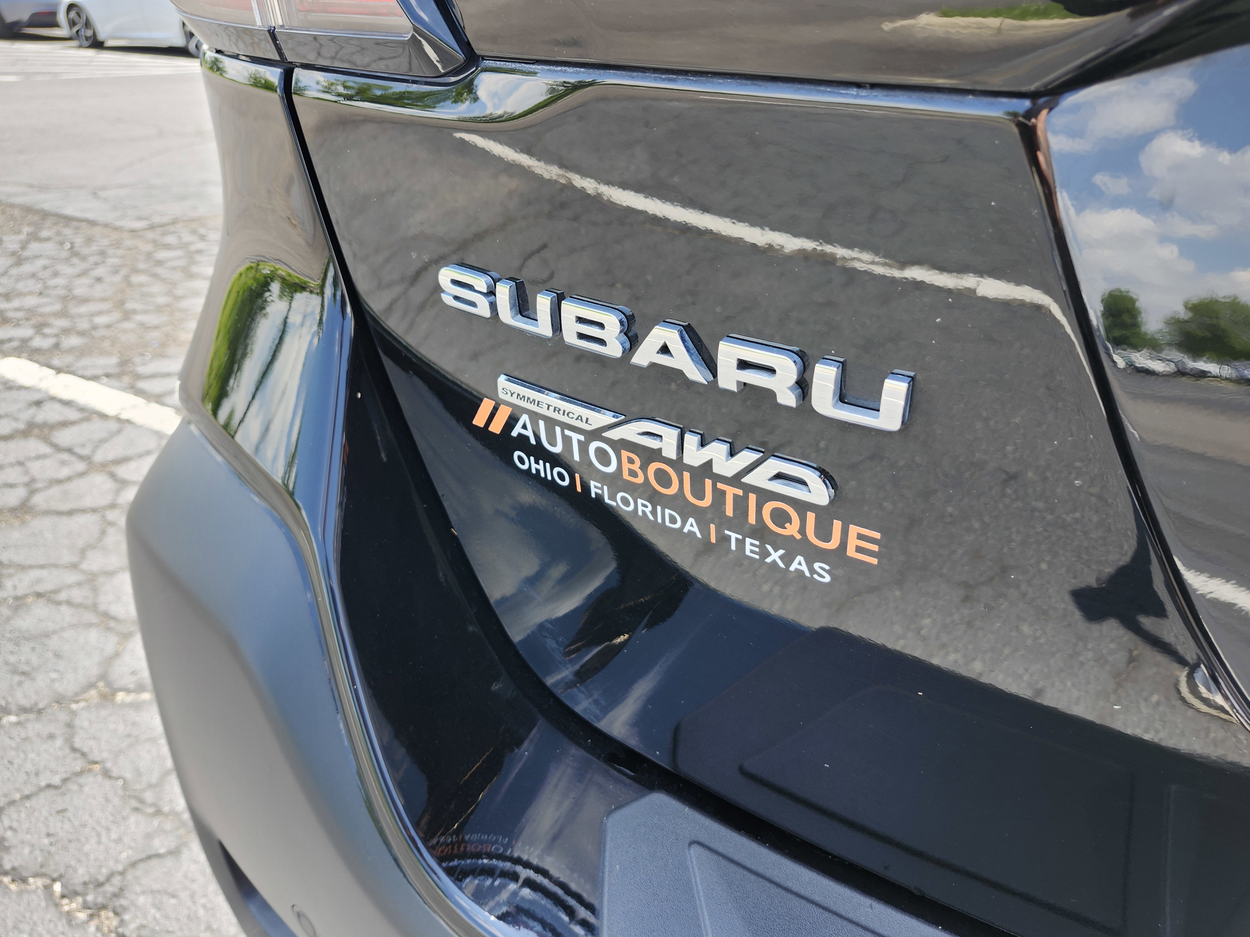 Used 2025 Subaru Outback Touring AWD/4WD image 25
