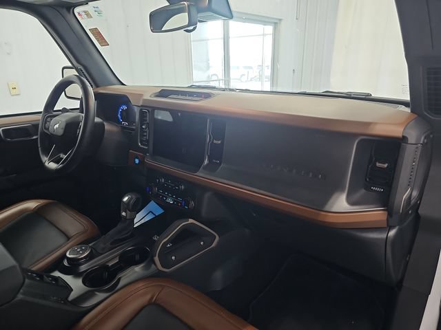 Used 2024 Ford Bronco Outer Banks AWD/4WD image 28