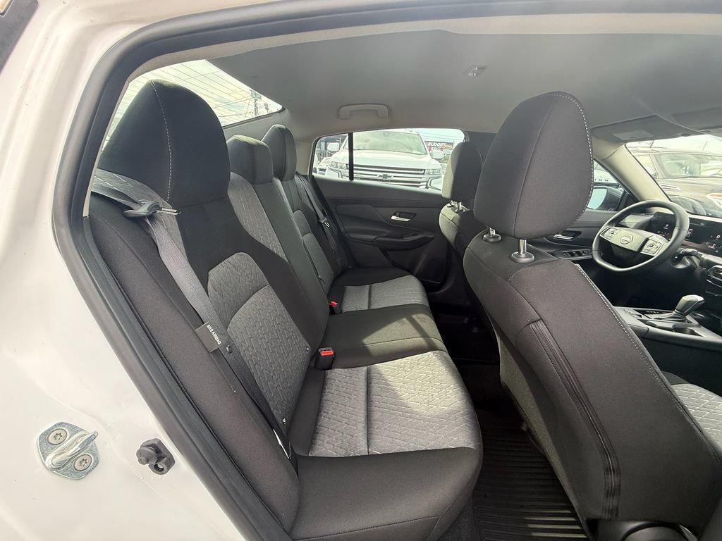 Used 2026 Nissan Sentra SV w/ SV Convenience Package FWD image 21