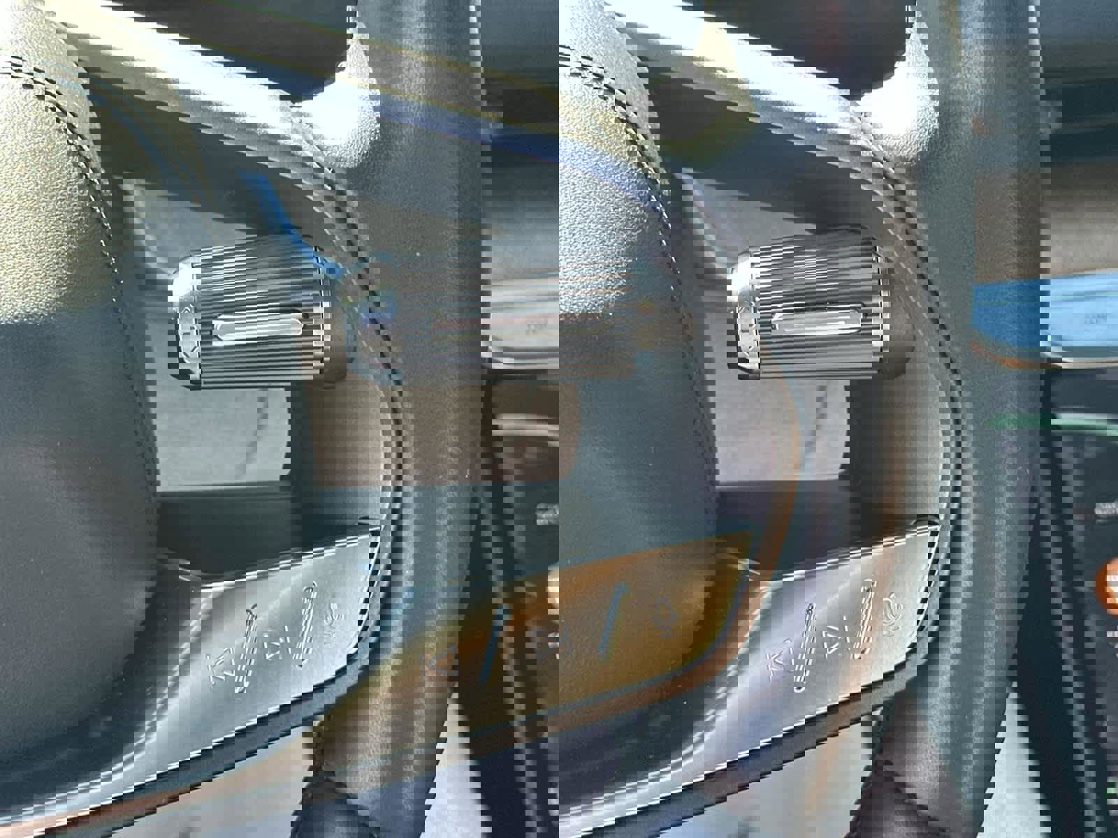 Used 2022 Lucid Air Grand Touring image 25