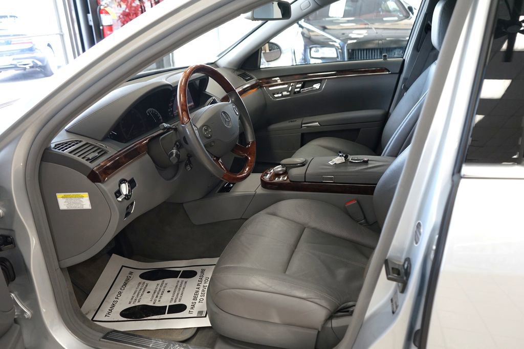 Used 2008 Mercedes-Benz S 550 4MATIC w/ AMG Sport Pkg image 26