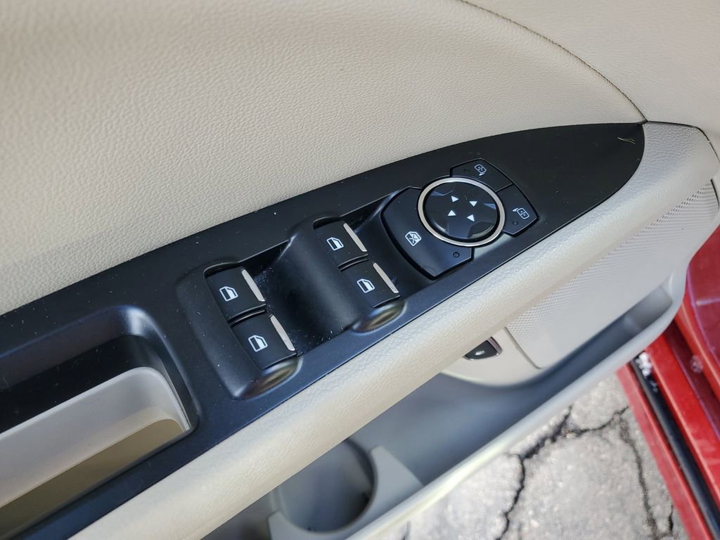 Used 2017 Ford Fusion Energi SE image 26