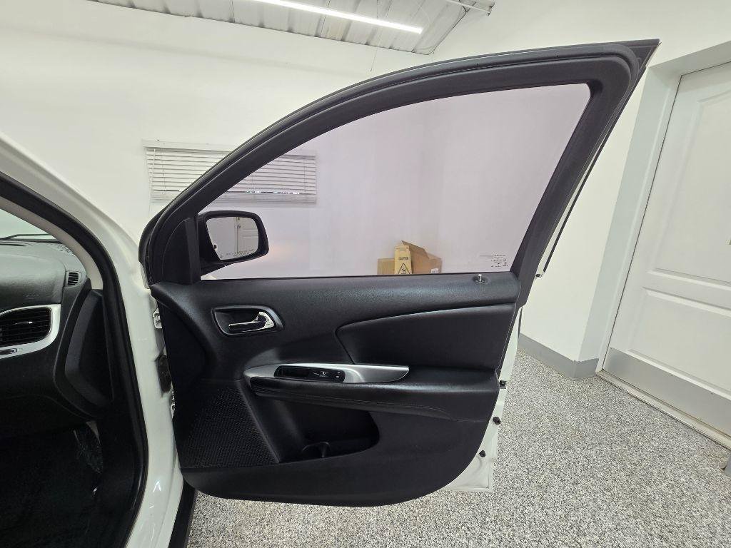 Used 2014 Dodge Journey American Value Package w/ Flexible Seating Group FWD image 26