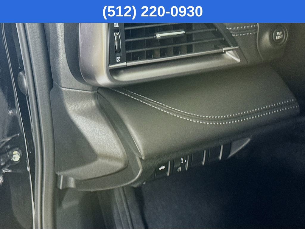 Used 2025 Subaru Legacy Limited image 11