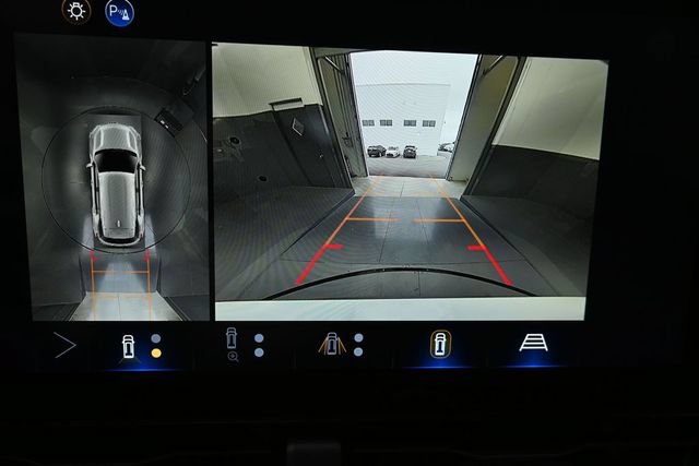 New 2026 Chevrolet Equinox LT w/ Safety and Technology Package FWD image 42