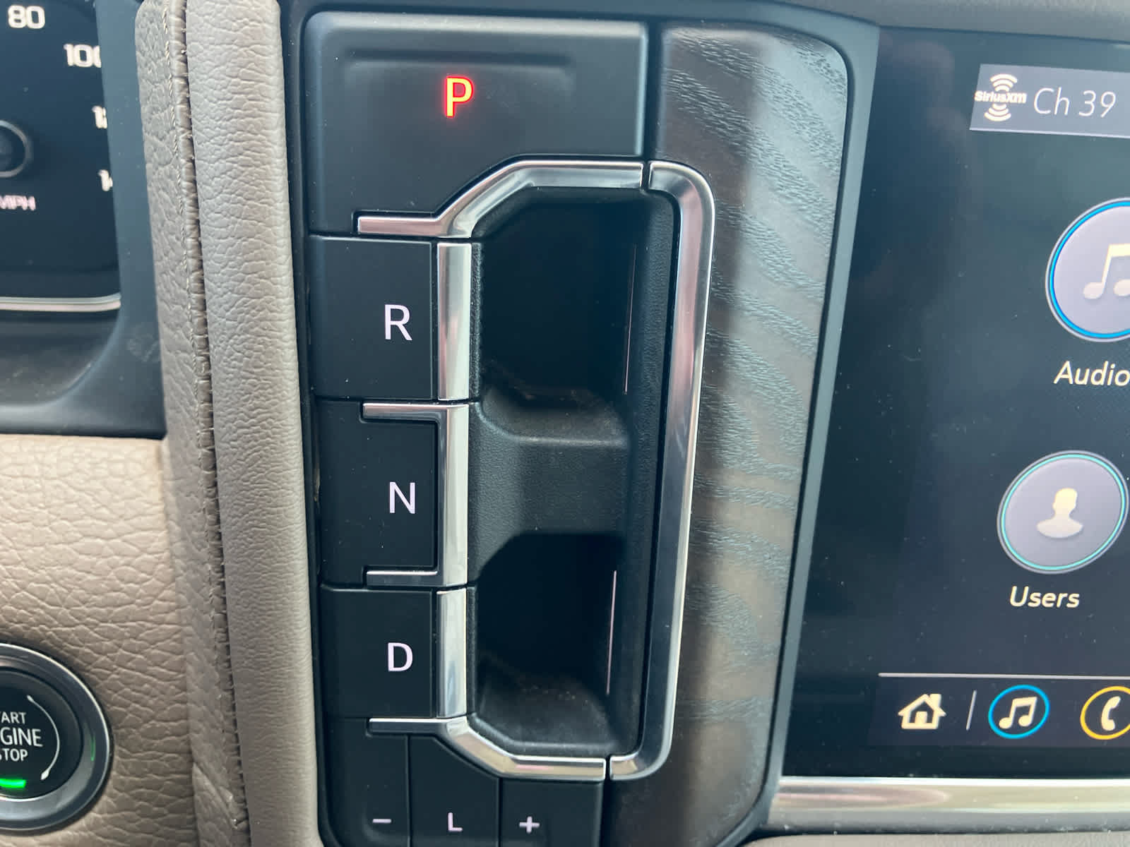 Used 2021 GMC Yukon Denali w/ Denali Premium Package RWD image 30