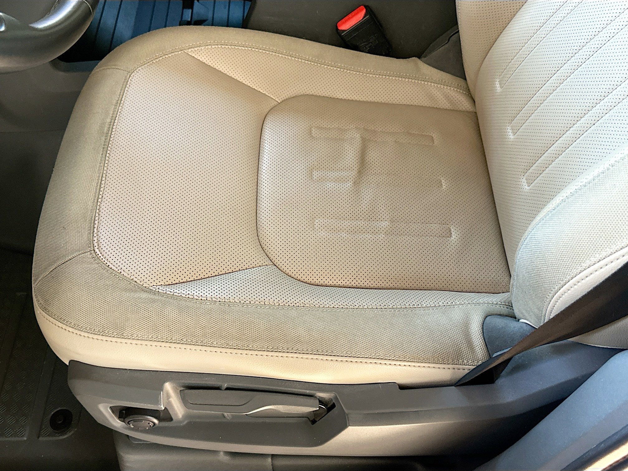 Used 2021 Land Rover Defender 110 S image 18