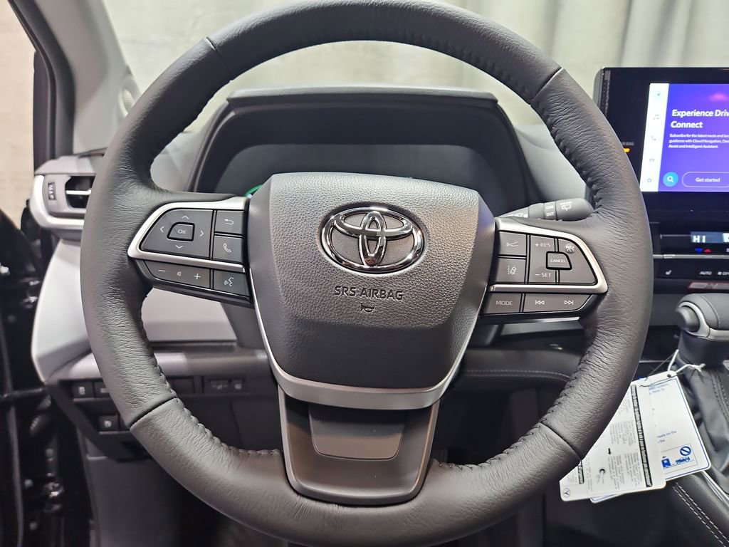 New 2026 Toyota Sienna XLE image 17