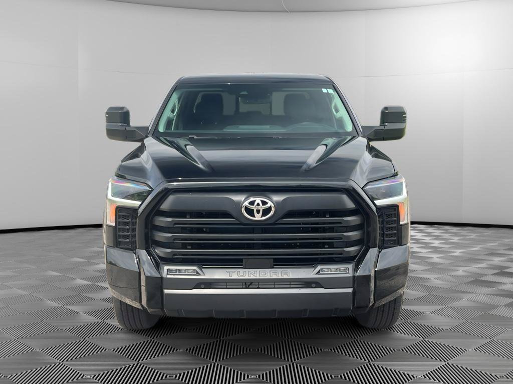 Used 2023 Toyota Tundra SR5 w/ SR5 Convenience Package AWD/4WD image 7