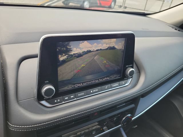 Used 2024 Nissan Rogue S AWD/4WD image 28