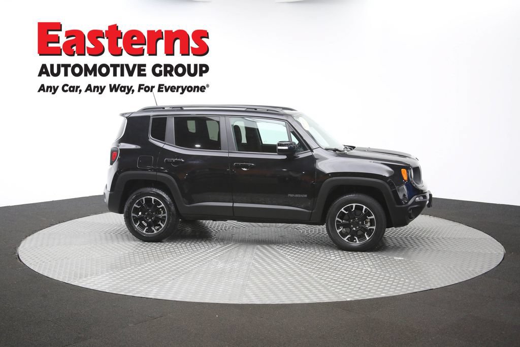 Used 2023 Jeep Renegade Latitude AWD/4WD image 47