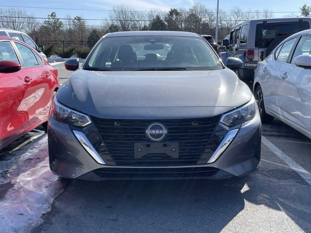 Used 2024 Nissan Sentra SV image 2