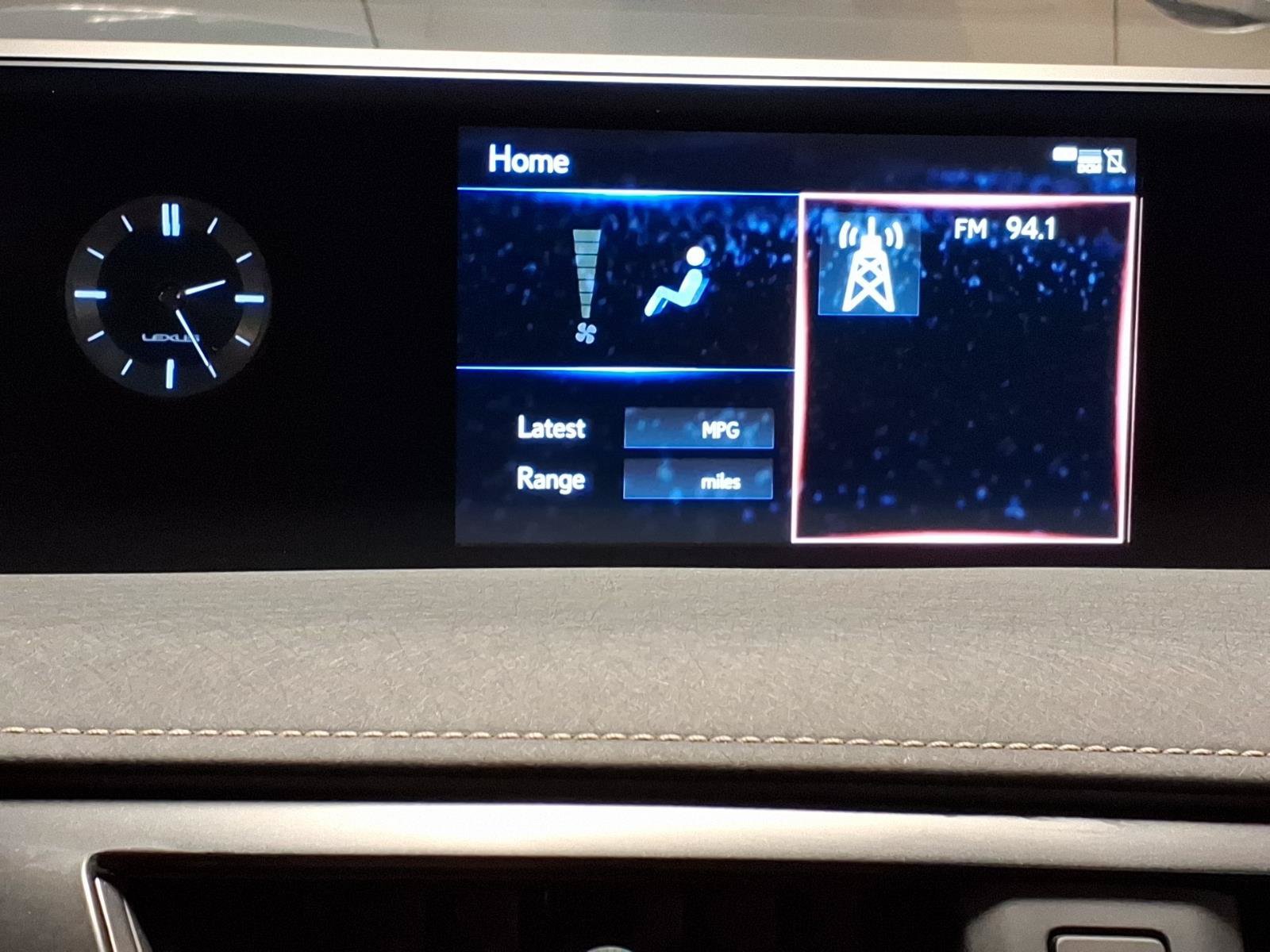 Certified 2022 Lexus UX 250h w/ Premium Package AWD/4WD image 9