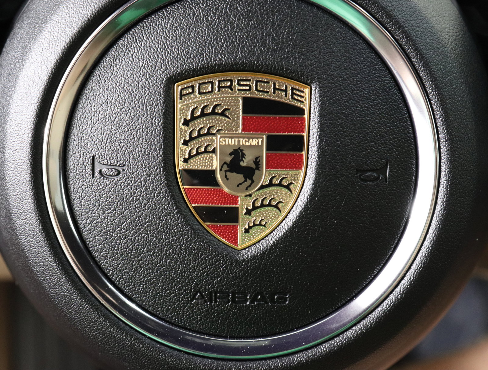 Used 2025 Porsche Macan image 42