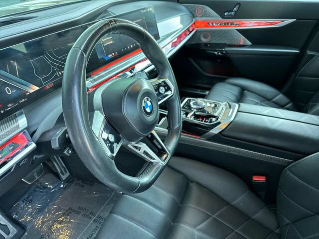 Used 2023 BMW 760i xDrive w/ Executive Package AWD/4WD image 10