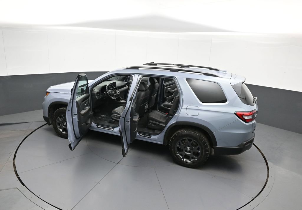 Certified 2024 Honda Pilot TrailSport image 46