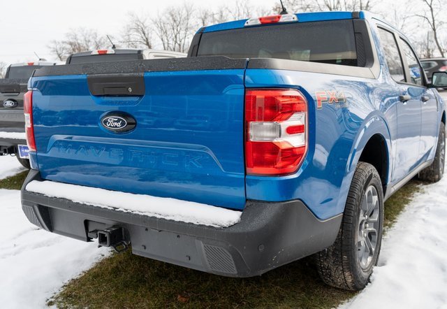 New 2025 Ford Maverick XLT w/ XLT Luxury Package image 4
