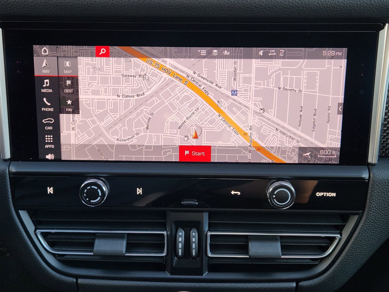 Used 2023 Porsche Macan S w/ Sport Chrono Package image 25