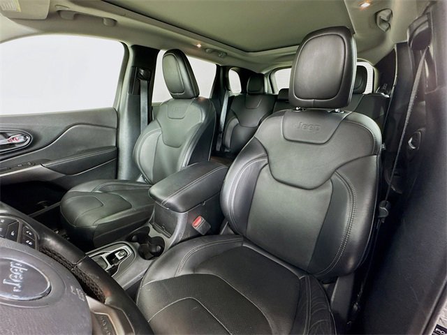 Used 2021 Jeep Cherokee Limited image 11