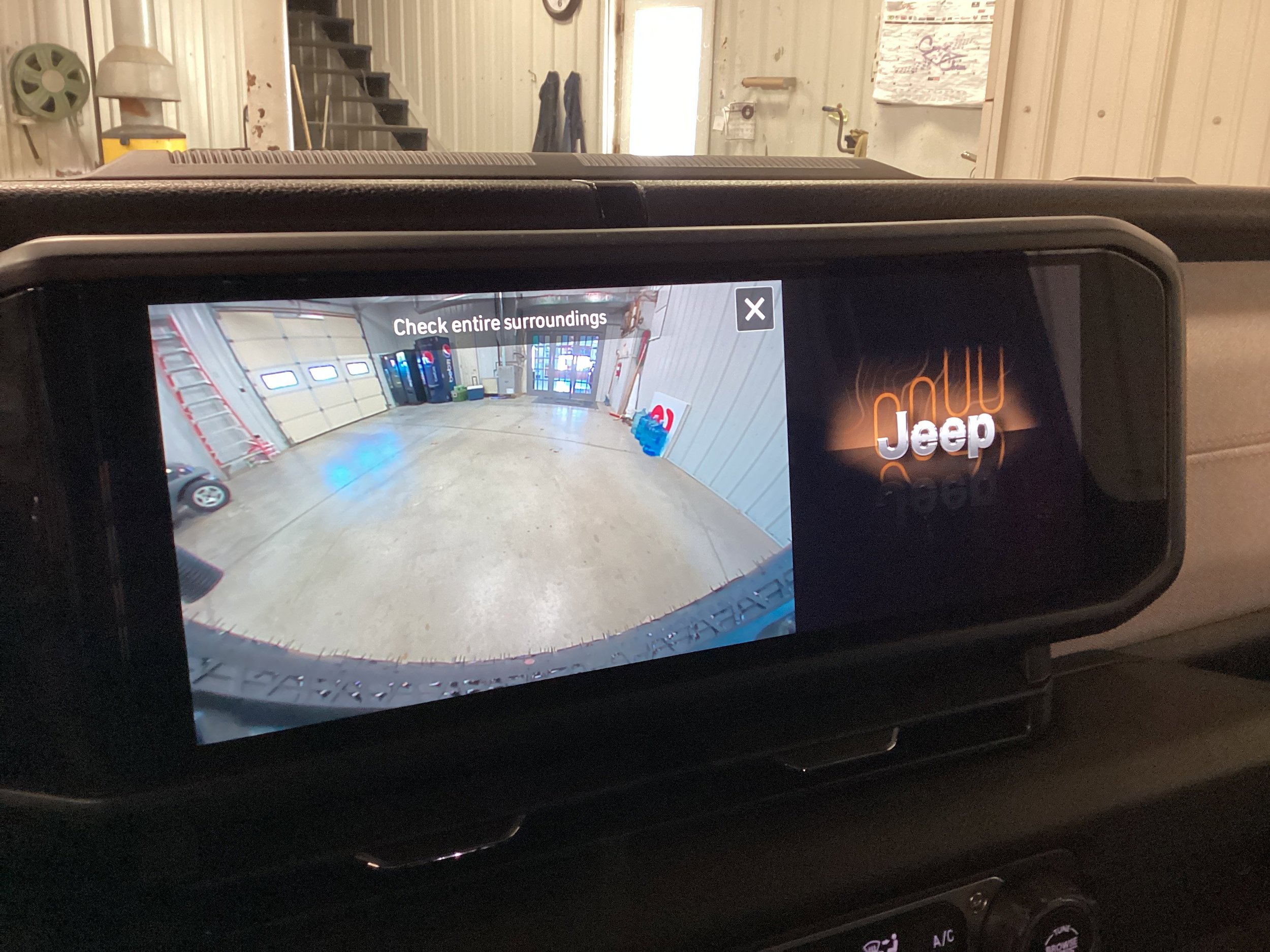 Used 2025 Jeep Wrangler Unlimited Sport S 4xe AWD/4WD image 23