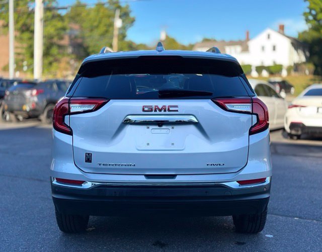 Used 2022 GMC Terrain SLT w/ Tech Package AWD/4WD image 6