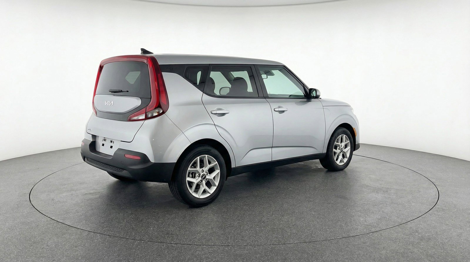 Used 2025 Kia Soul LX w/ LX Technology Package FWD image 7