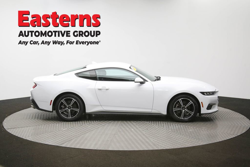 Used 2025 Ford Mustang EcoBoost image 43