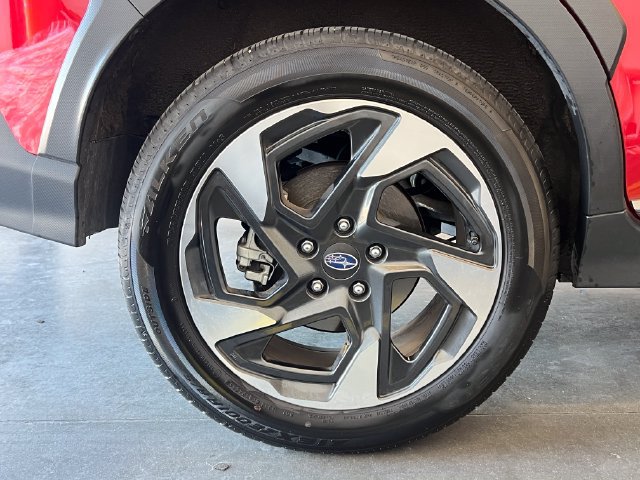 Used 2024 Subaru Crosstrek 2.5i Limited w/ Crosstrek Mirror Package AWD/4WD image 13