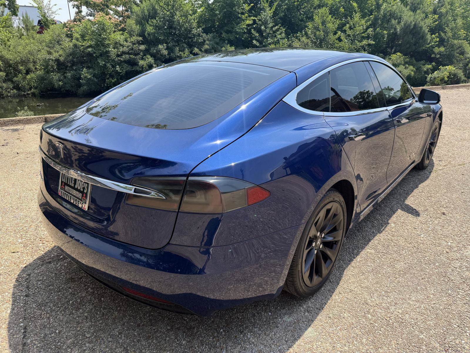 Used 2017 Tesla Model S 75 RWD image 3