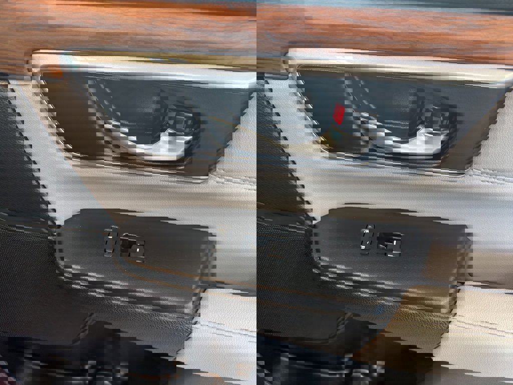 Used 2022 Honda CR-V EX-L image 16