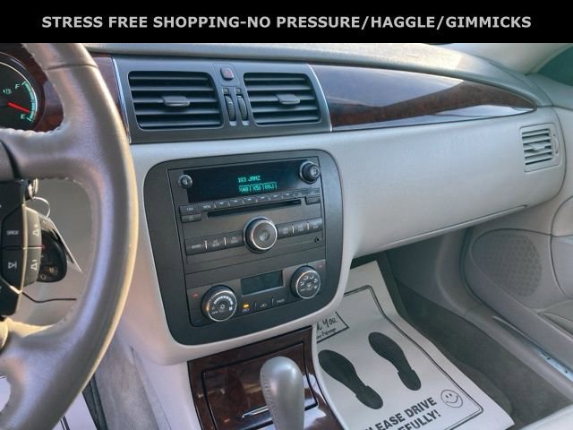 Used 2011 Buick Lucerne CXL image 19