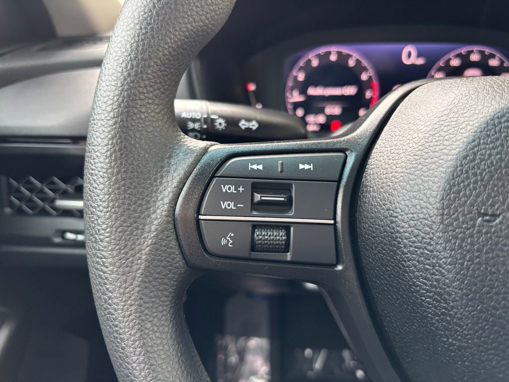 Used 2024 Honda Accord EX image 11