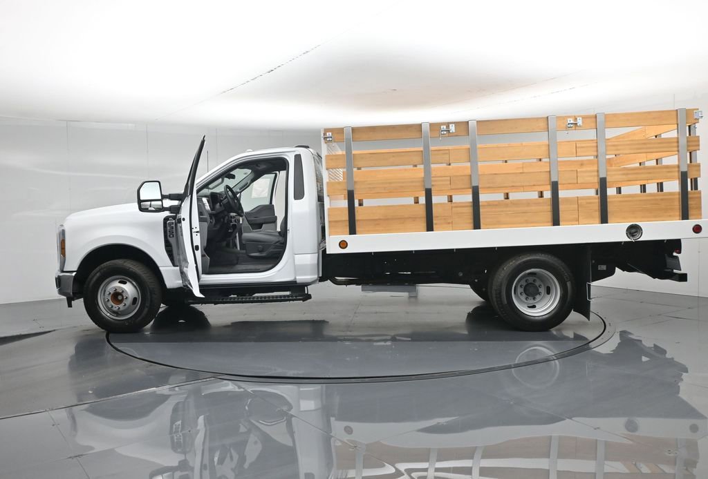 New 2025 Ford F350 XL w/ XL Chrome Package RWD image 29