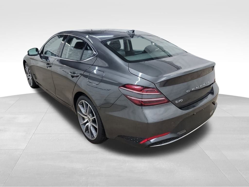 Used 2023 Genesis G70 2.0T image 5