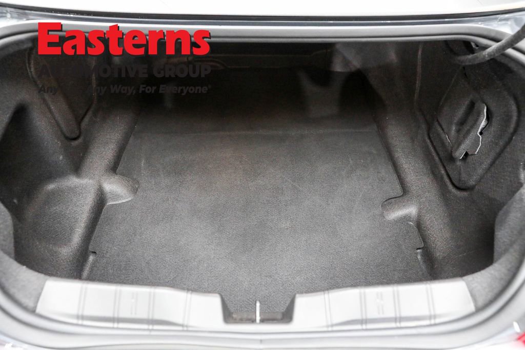 Used 2021 Chevrolet Camaro LT image 9