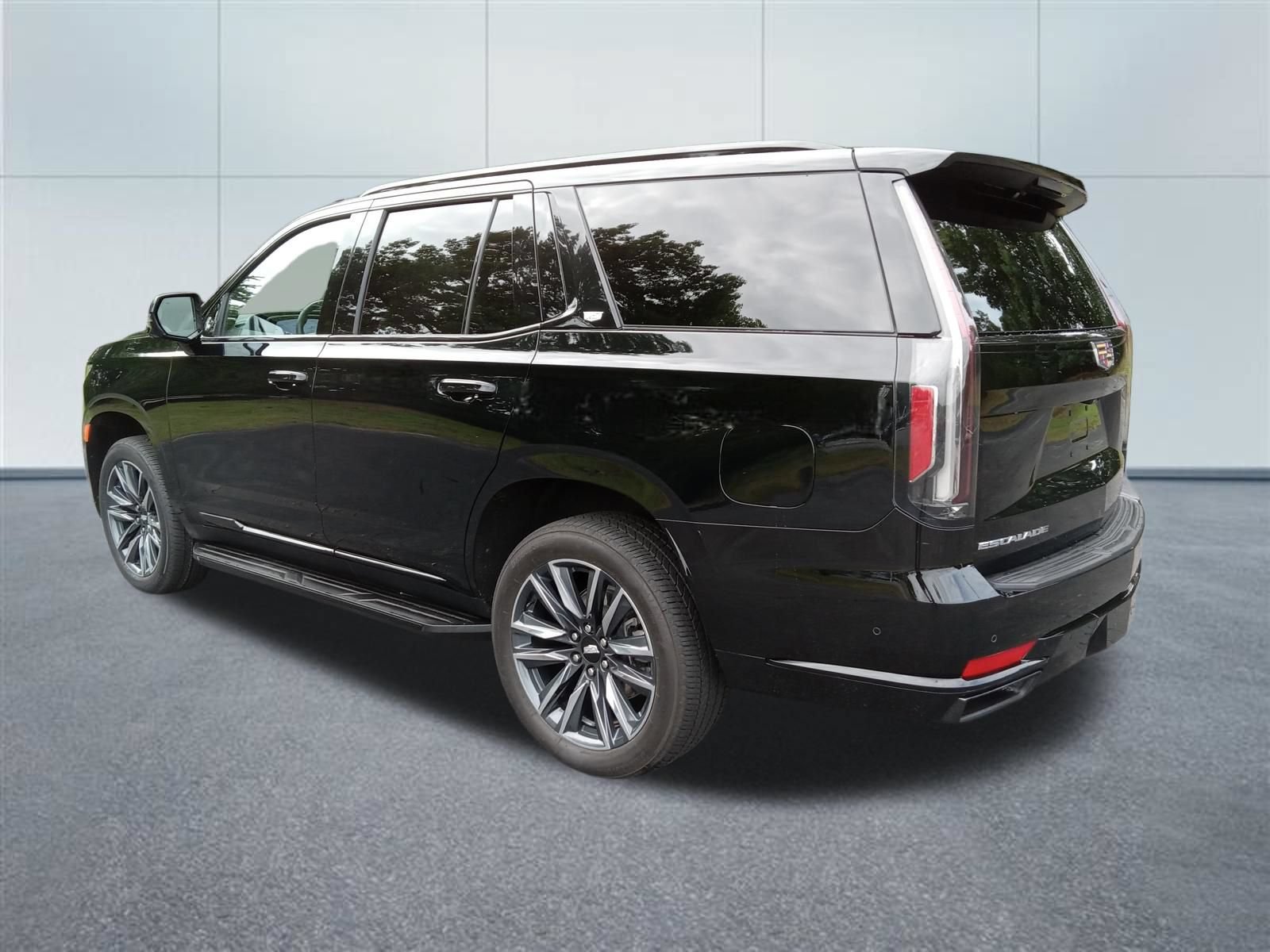 Used 2023 Cadillac Escalade Sport w/ Touring Package AWD/4WD image 3