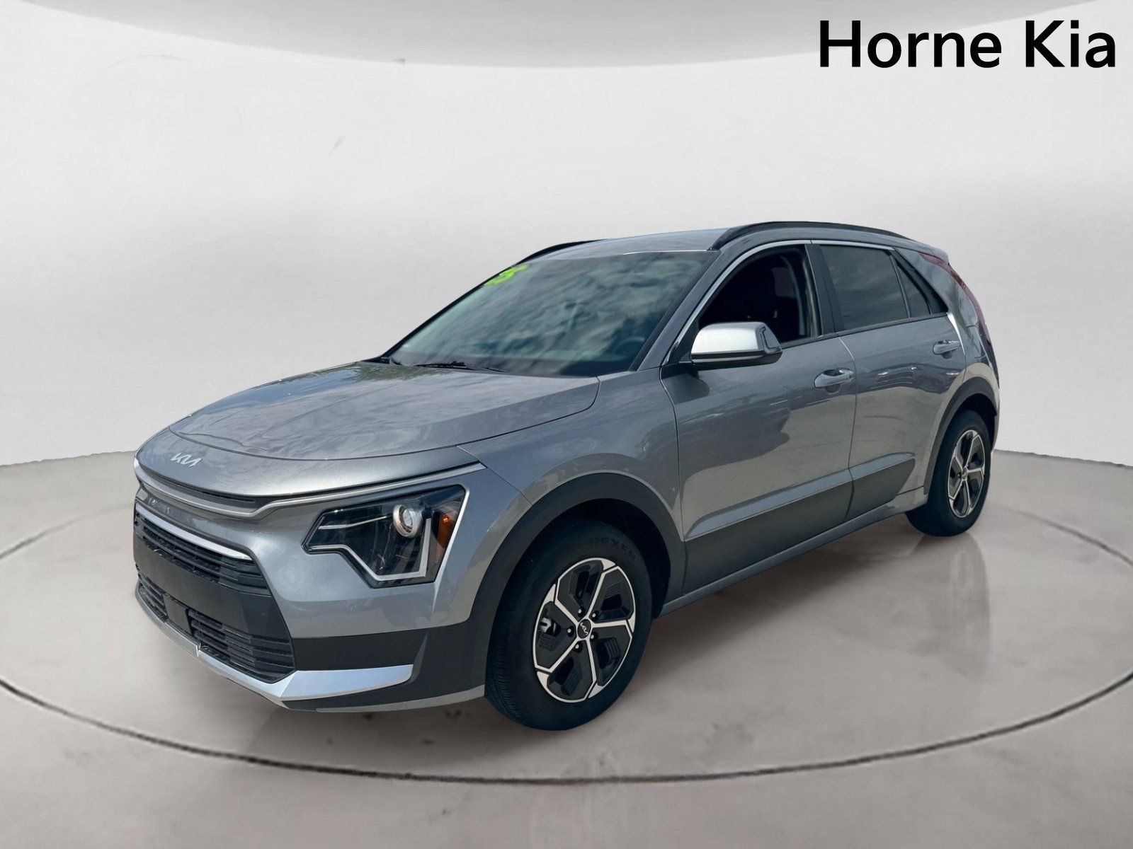 Certified 2025 Kia Niro EX FWD image 7
